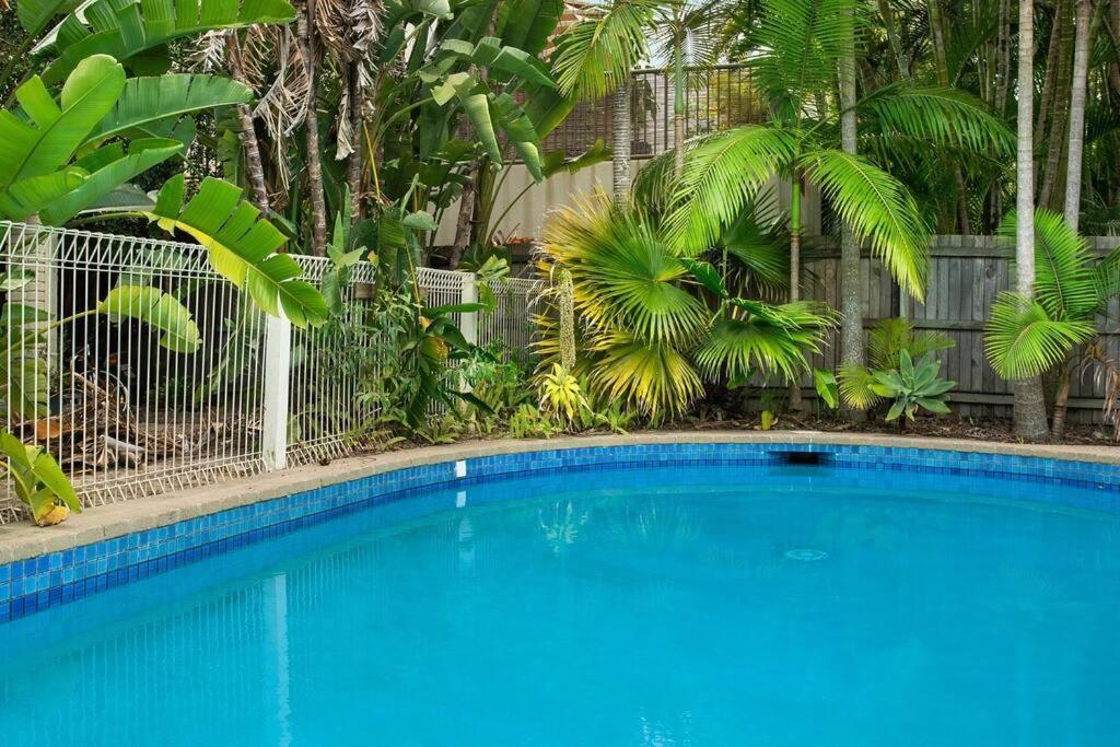 Vibes At Five Noosa Apartment Noosaville Luaran gambar